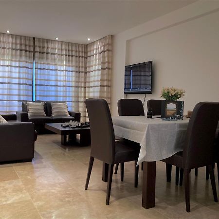 Beau Views Seven Apartment เปเยีย ภายนอก รูปภาพ