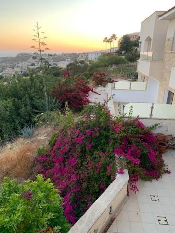 Beau Views Seven Apartment เปเยีย ภายนอก รูปภาพ