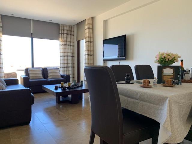 Beau Views Seven Apartment เปเยีย ภายนอก รูปภาพ